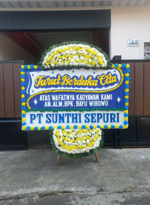 Papan Bunga Duka di Kerokan