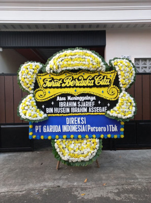 Papan Bunga Duka di Kerokan