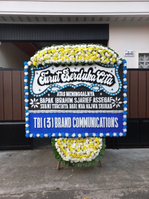 Papan Bunga Duka di Kerokan